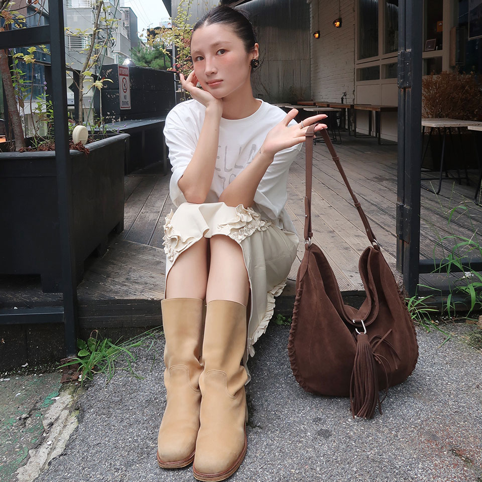 Color Lounge 브라운