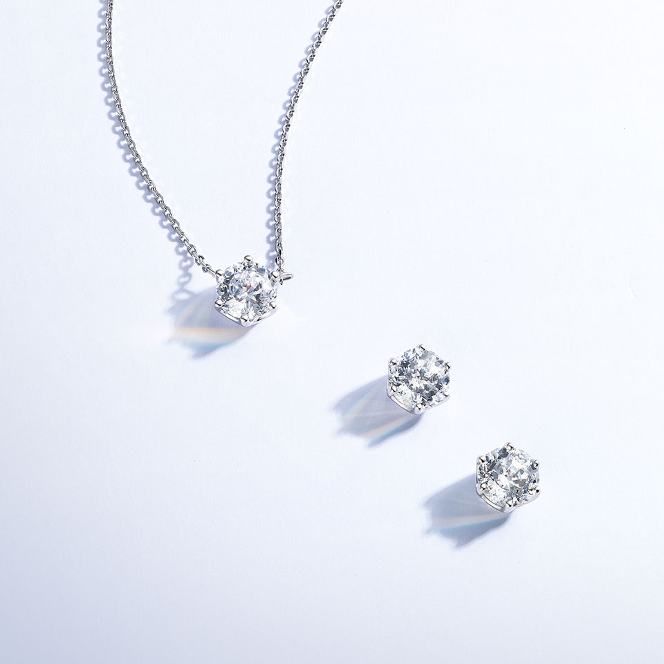 눈부신 빛의 향연, 화이트몬드