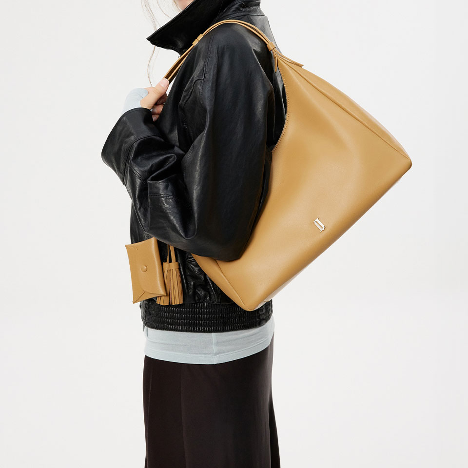 빅사이즈 백 is comminf back