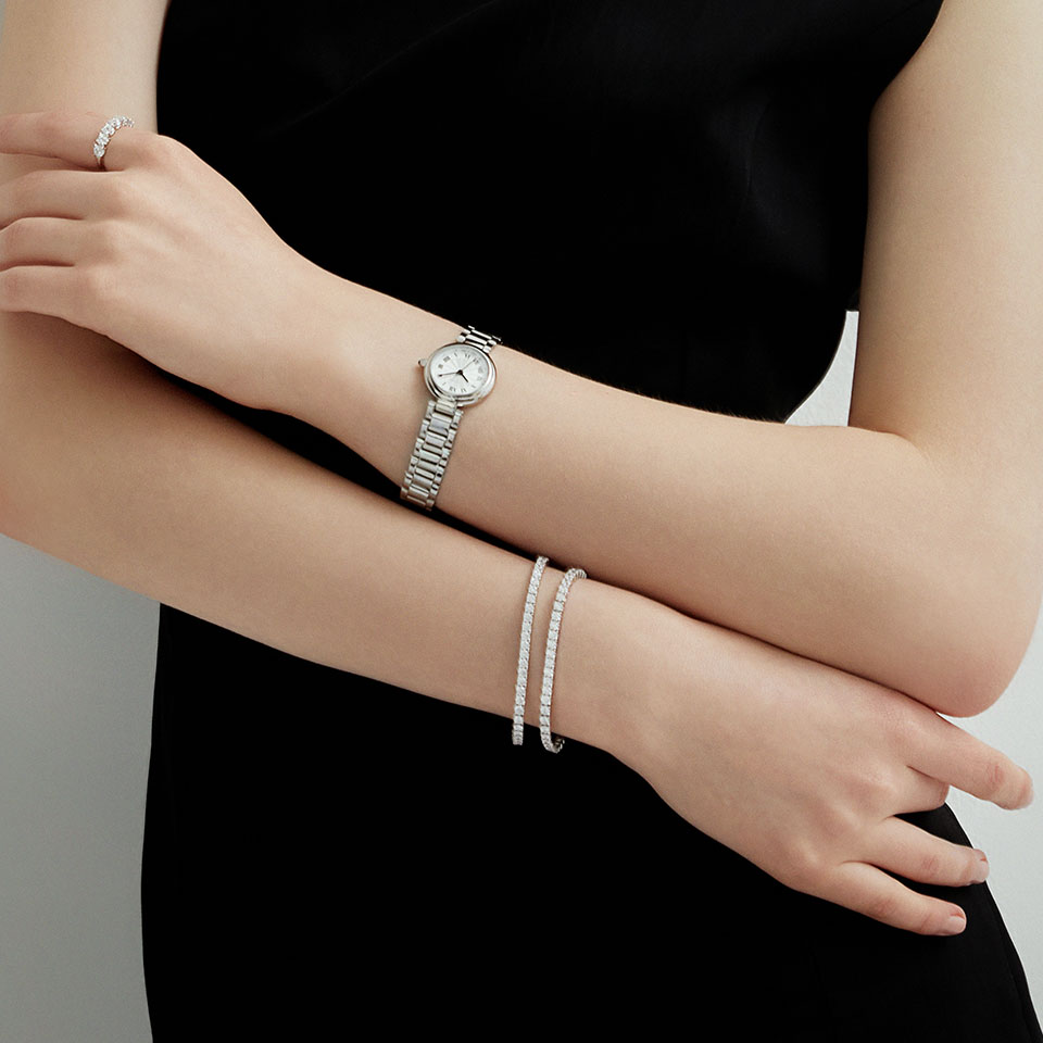 Attention to Bracelet