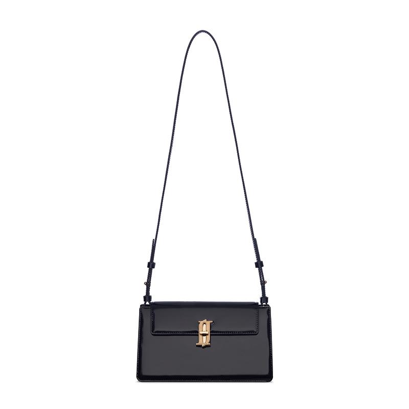 [긴급공수][패밀리 세일] LUCE EW 숄더 BK (JHNCHA3BF822BK010)