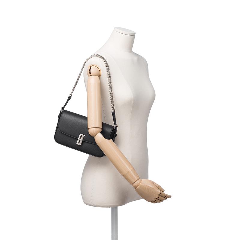 AMBER SM 바게트숄더 BK (JHNCHA4BS835BK010)