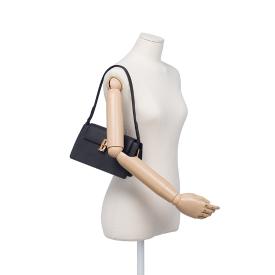 LUCE SM 바게트숄더 BK (JHNCHA4BS823BK010)