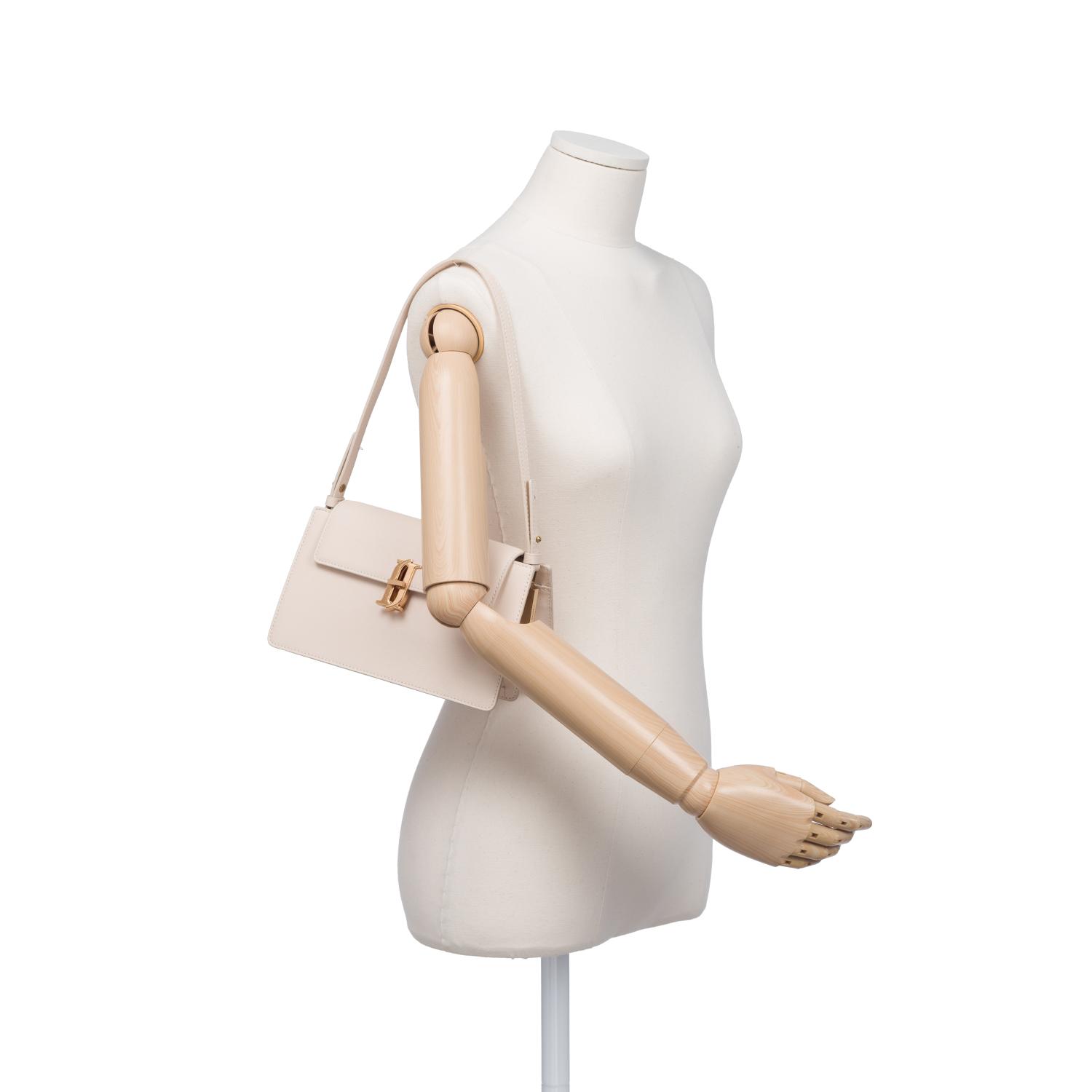 LUCE SM 바게트숄더 WH (JHNCHA4BS823WH010)