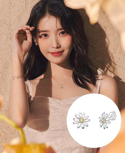 [아이유 PICK] DAISLY 귀걸이 (JJDAEQ5B3252SW000)