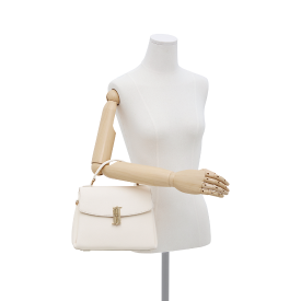 JOELLE FALLIN SM 라운드사첼 IV (JHNCHD5BF834IV010)