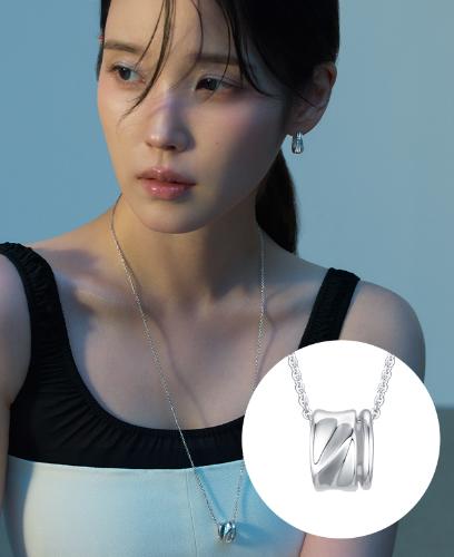 [아이유 PICK] UNIS 목걸이 (JJUNN05B6505SW650)