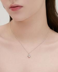 [패밀리 세일] LALA J 클로버 목걸이 (JJLJNQ6B1300SW420)