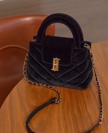 SOGNO 벨벳 SM 토트 BK (JHNCHD5BF927BK260)