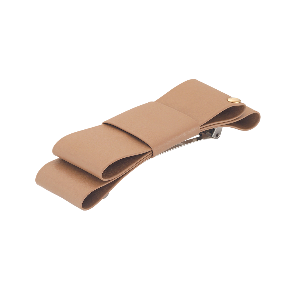 J.RIBBON 스퀘어 리본 레더 헤어핀 (JAI1HP5BV829PUCB0)