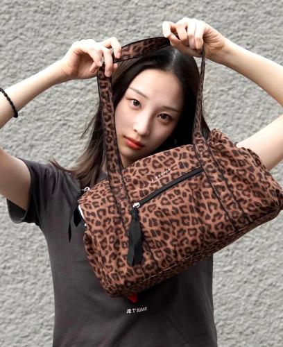 BALLO 레오파드 MD보스톤숄더 BR (JHNEHA6BF115BR260)